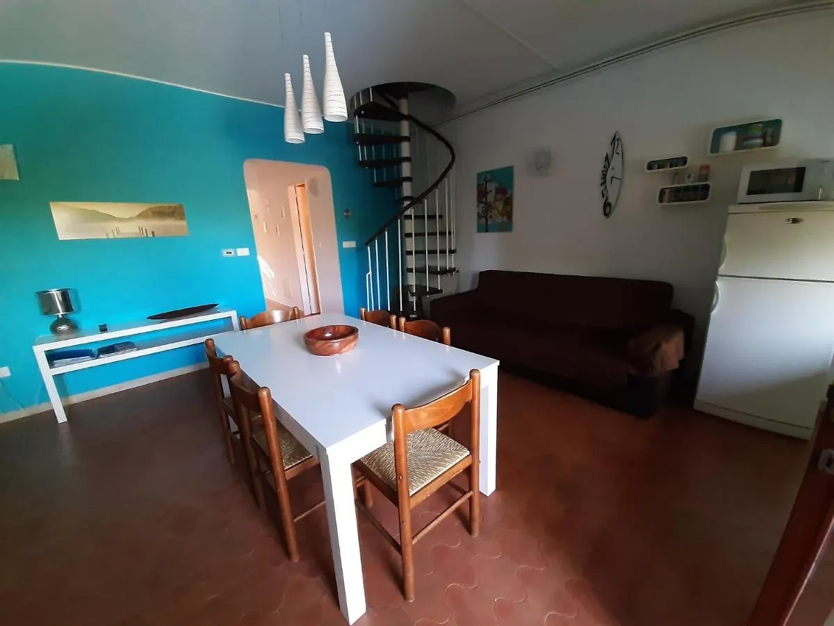 Appartamento Genziana - Con Vista Piscina E Garage Sirmione 0*,  Italie
